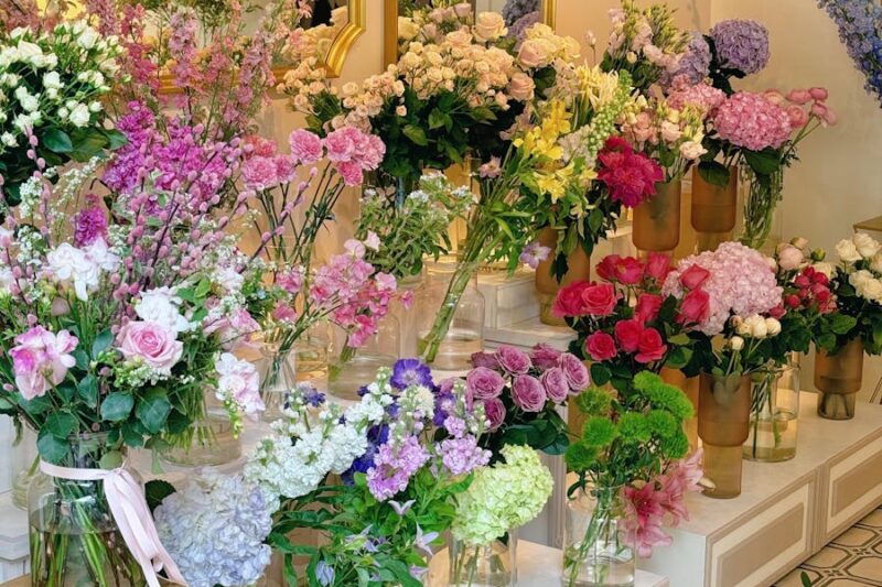 Floral Design: Tips, Techniques, and Flower Combinations for Stunning Arrangements