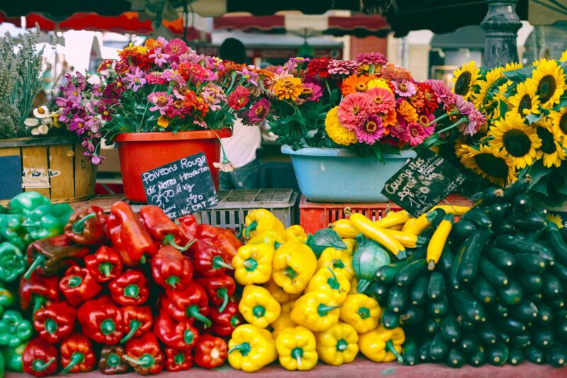 What Plants Actually Put in Your Food: The Biochemistry of Eating Well.