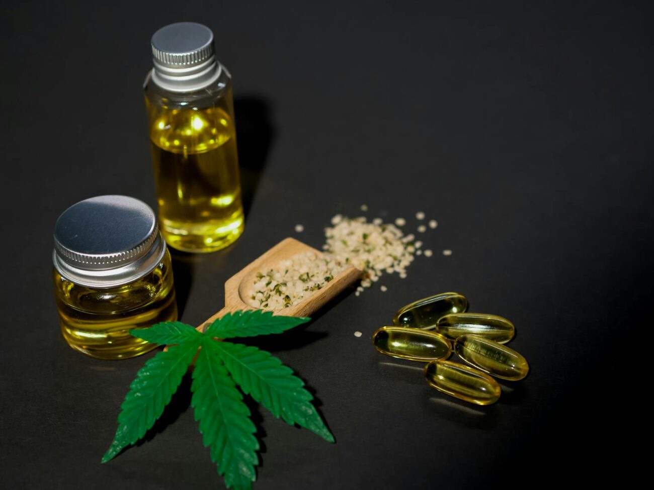 Cannabis sativa hemp seeds and cold pressed hemp seed oil showing polyunsaturated fatty acid rich seed storage lipid profile including omega-3 omega-6 and gamma linolenic acid GLA compounds